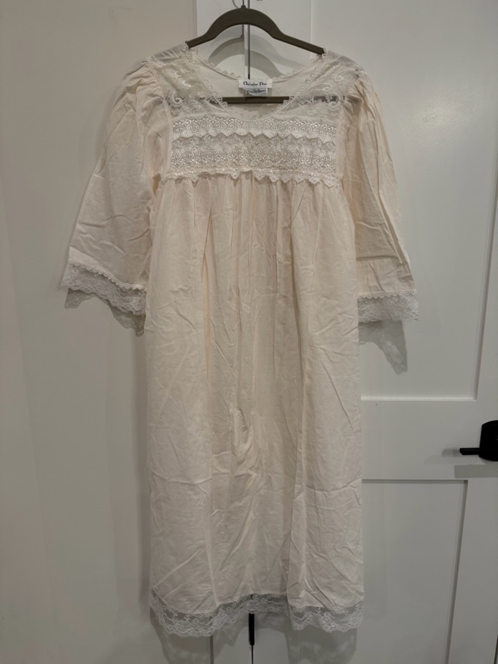 Christian Dior Vintage Peach Pink Nightgown W Ivory Lace Oversized OS Fit in EUC - Picture 4 of 13